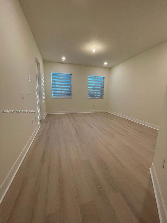 For Rent: $4,300 (3 beds, 3 baths, 2379 Square Feet)