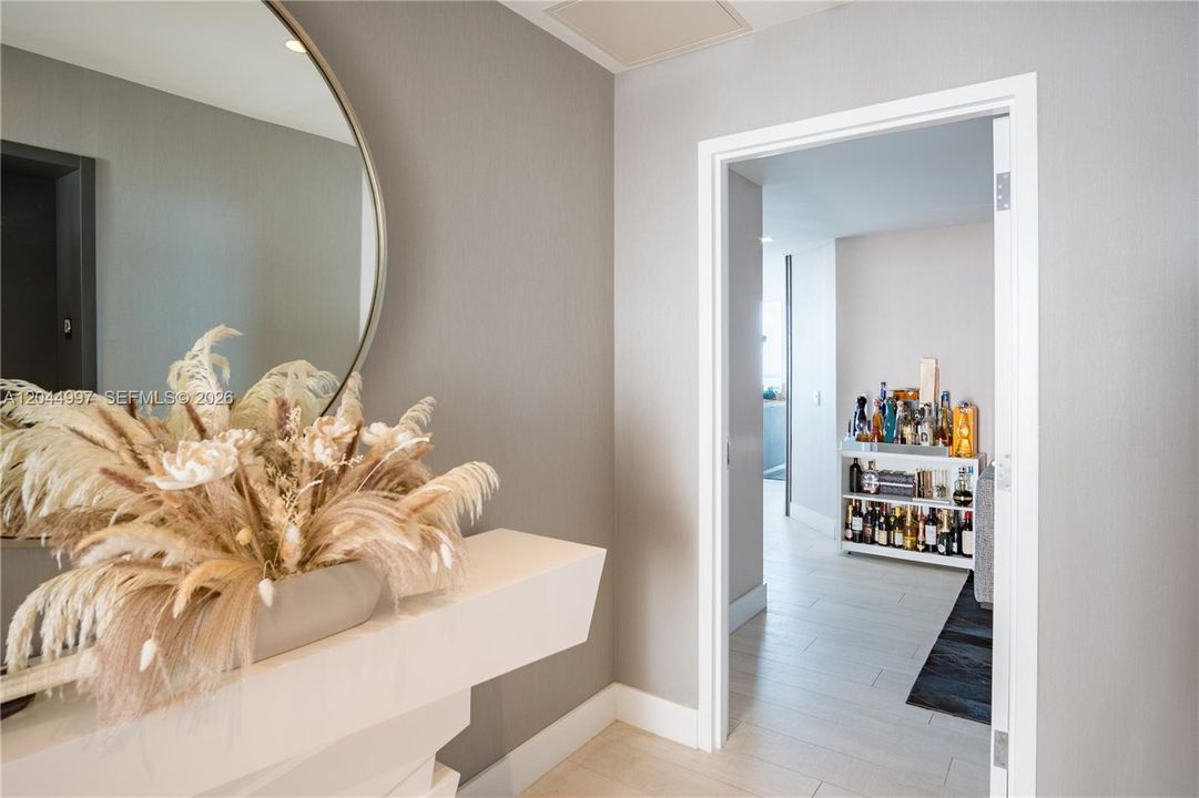 Private Foyer - Entrance