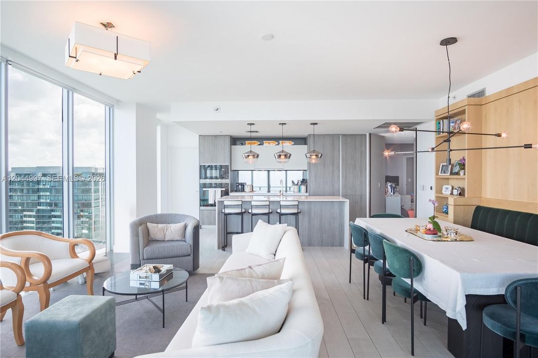 For Rent: $13,000 (3 beds, 4 baths, 1868 Square Feet)