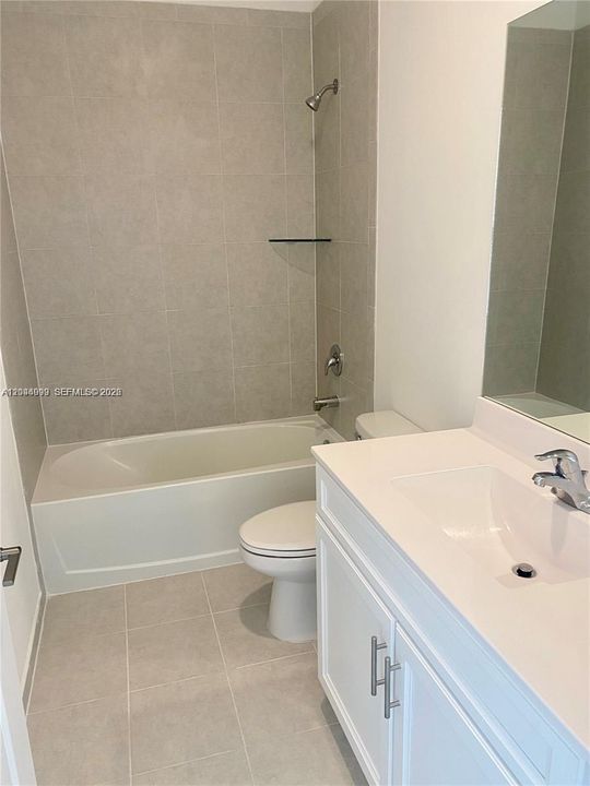 En Renta: $2,900 (3 camas, 3 baños, 1328 Pies cuadrados)