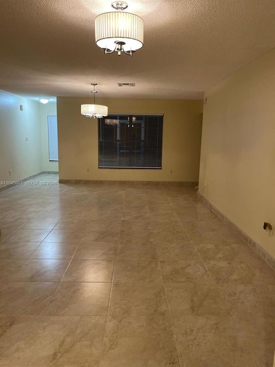 En Venta: $350,000 (2 camas, 2 baños, 0 Pies cuadrados)