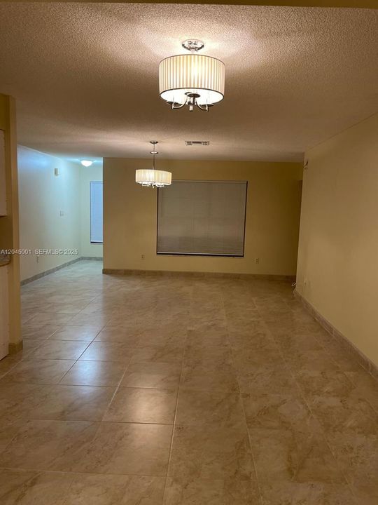 En Venta: $350,000 (2 camas, 2 baños, 0 Pies cuadrados)