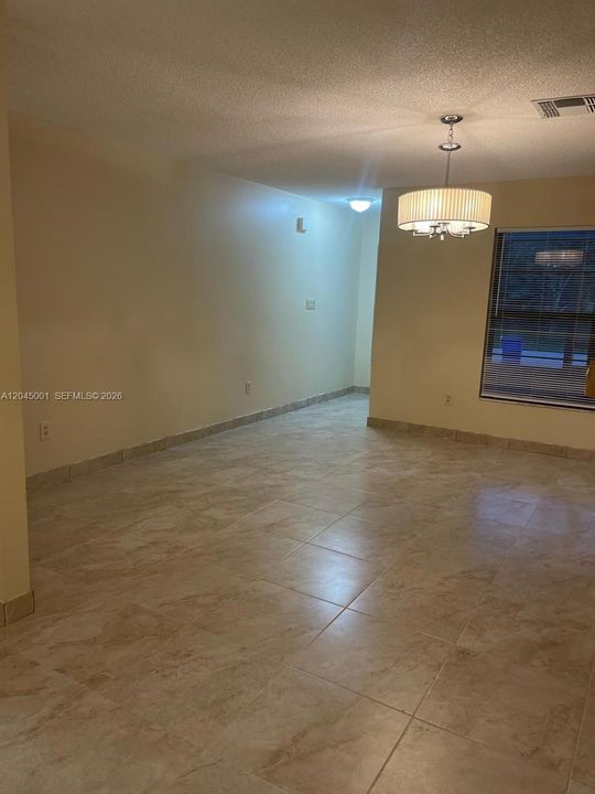 En Venta: $350,000 (2 camas, 2 baños, 0 Pies cuadrados)