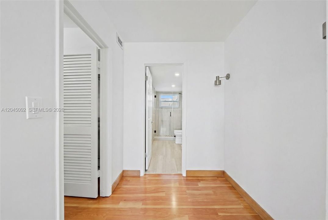 For Sale: $545,000 (2 beds, 2 baths, 1148 Square Feet)
