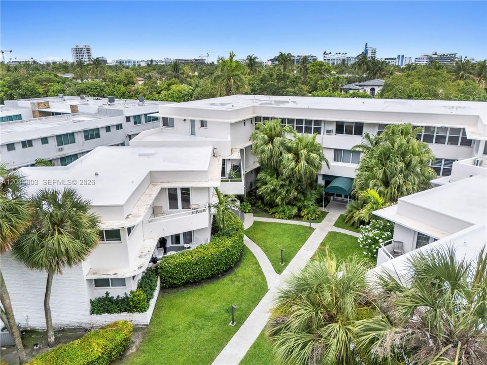 En Venta: $829,700 (2 camas, 2 baños, 760 Pies cuadrados)