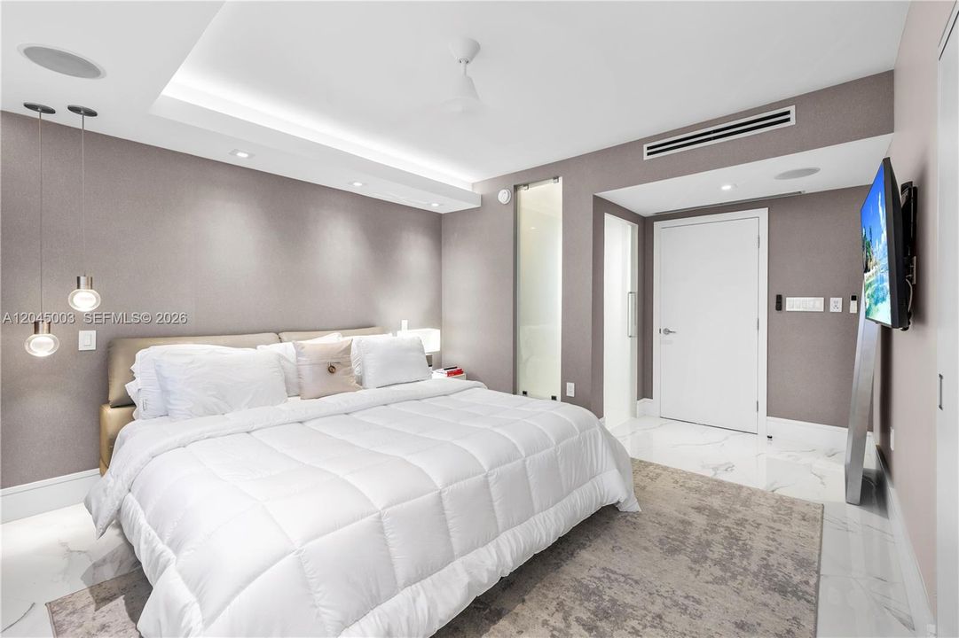 En Venta: $829,700 (2 camas, 2 baños, 760 Pies cuadrados)