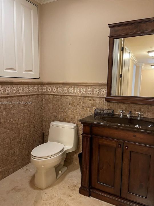 В аренду: $12,500 (5 спален, 4 ванн, 4303 Квадратных фут)