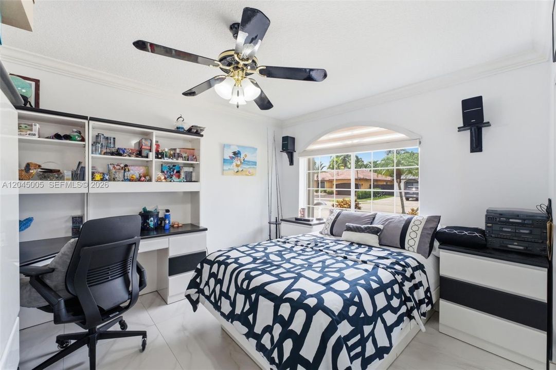 En Venta: $750,000 (3 camas, 2 baños, 1786 Pies cuadrados)