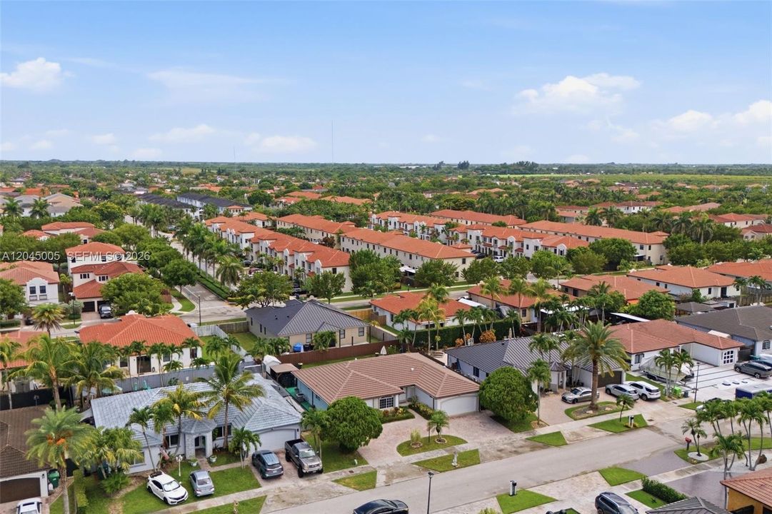 En Venta: $750,000 (3 camas, 2 baños, 1786 Pies cuadrados)