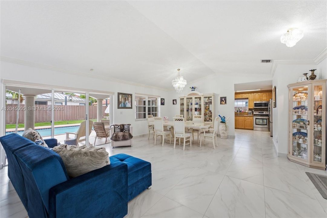 En Venta: $750,000 (3 camas, 2 baños, 1786 Pies cuadrados)