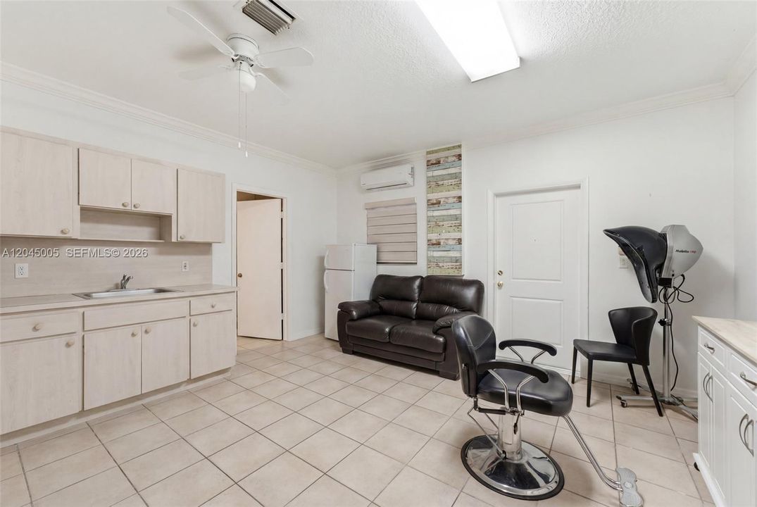 En Venta: $750,000 (3 camas, 2 baños, 1786 Pies cuadrados)