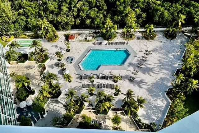 En Venta: $675,000 (2 camas, 2 baños, 1357 Pies cuadrados)