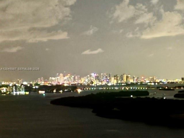 En Venta: $675,000 (2 camas, 2 baños, 1357 Pies cuadrados)
