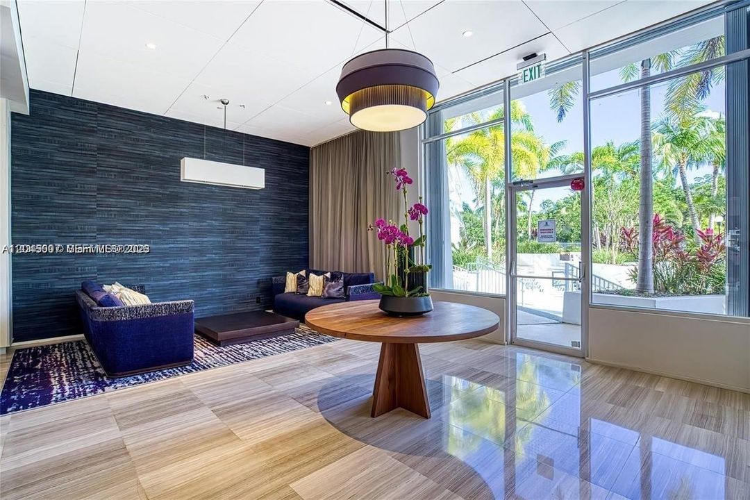 En Venta: $675,000 (2 camas, 2 baños, 1357 Pies cuadrados)