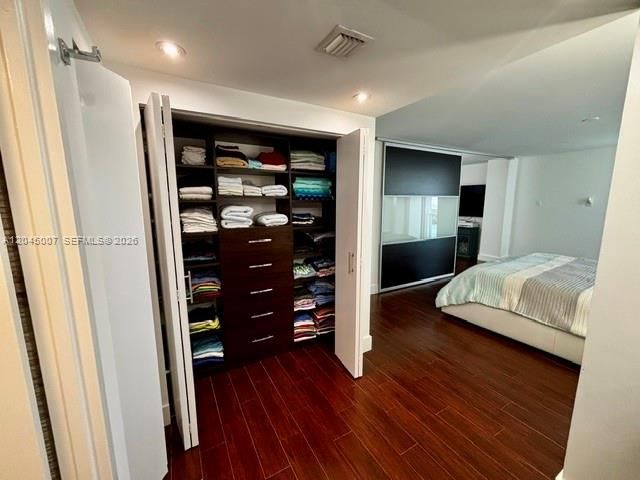 En Venta: $675,000 (2 camas, 2 baños, 1357 Pies cuadrados)