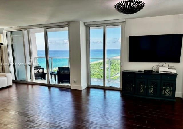 En Venta: $675,000 (2 camas, 2 baños, 1357 Pies cuadrados)