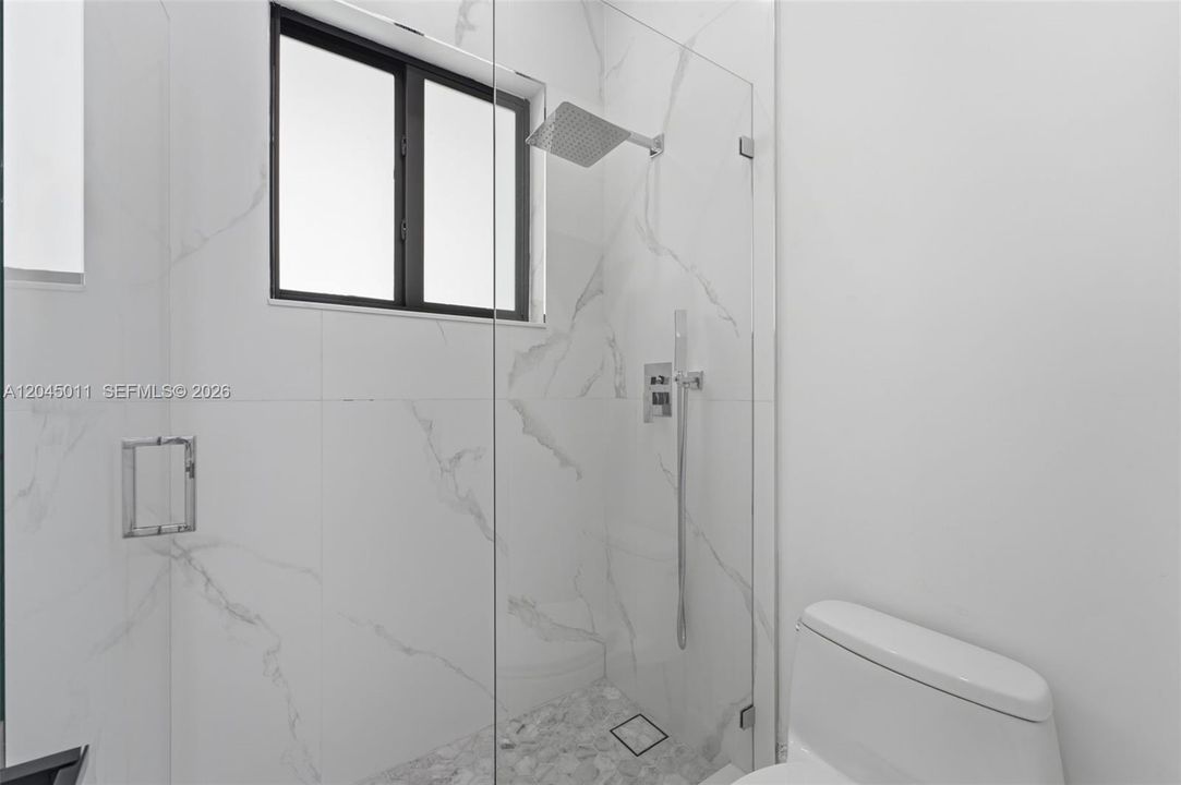 En Venta: $1,970,000 (5 camas, 4 baños, 3276 Pies cuadrados)