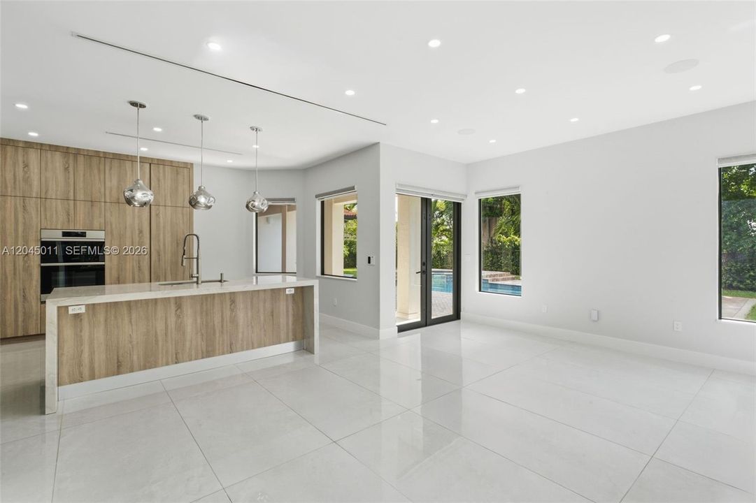 En Venta: $1,970,000 (5 camas, 4 baños, 3276 Pies cuadrados)