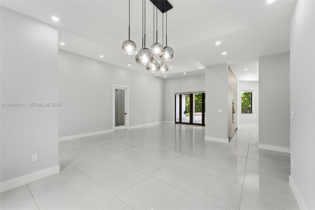 En Venta: $1,970,000 (5 camas, 4 baños, 3276 Pies cuadrados)
