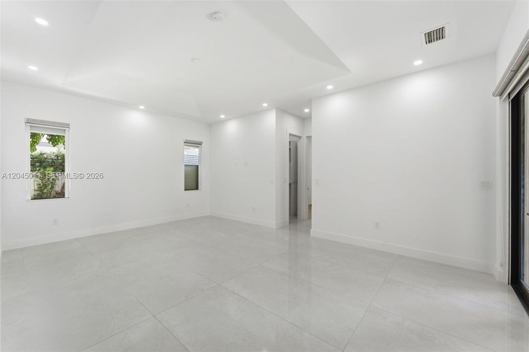 En Venta: $1,970,000 (5 camas, 4 baños, 3276 Pies cuadrados)
