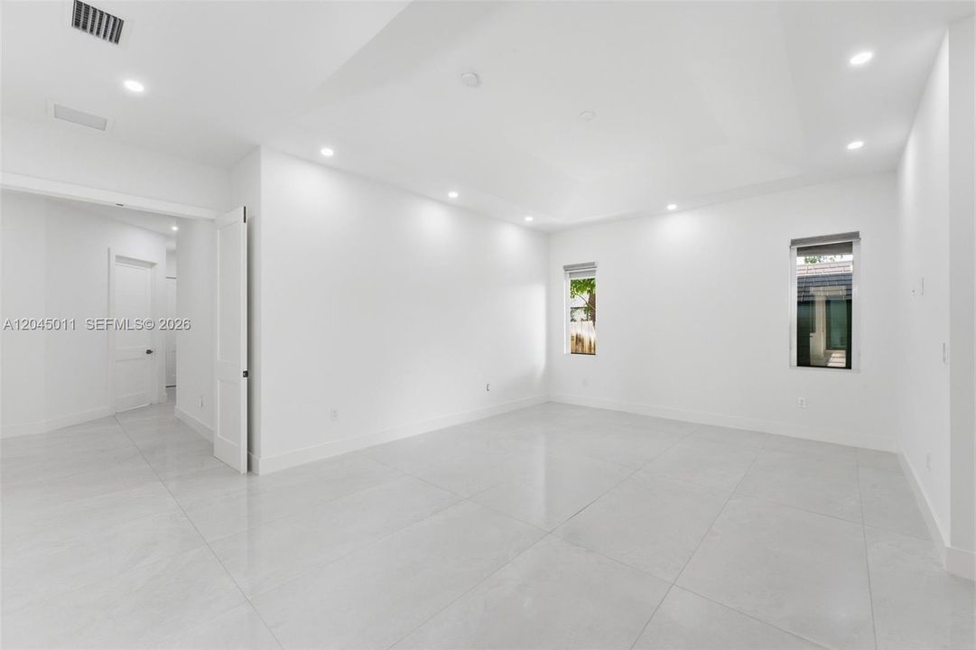En Venta: $1,970,000 (5 camas, 4 baños, 3276 Pies cuadrados)