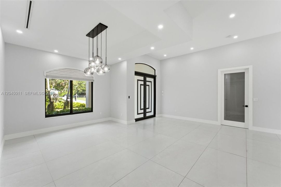 En Venta: $1,970,000 (5 camas, 4 baños, 3276 Pies cuadrados)