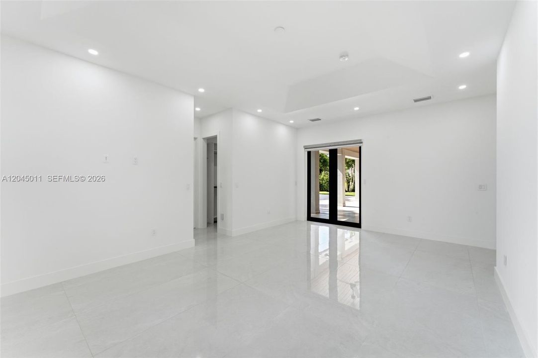En Venta: $1,970,000 (5 camas, 4 baños, 3276 Pies cuadrados)