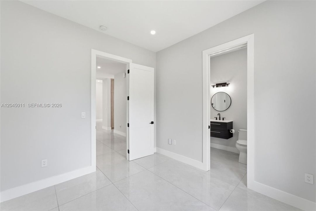 En Venta: $1,970,000 (5 camas, 4 baños, 3276 Pies cuadrados)