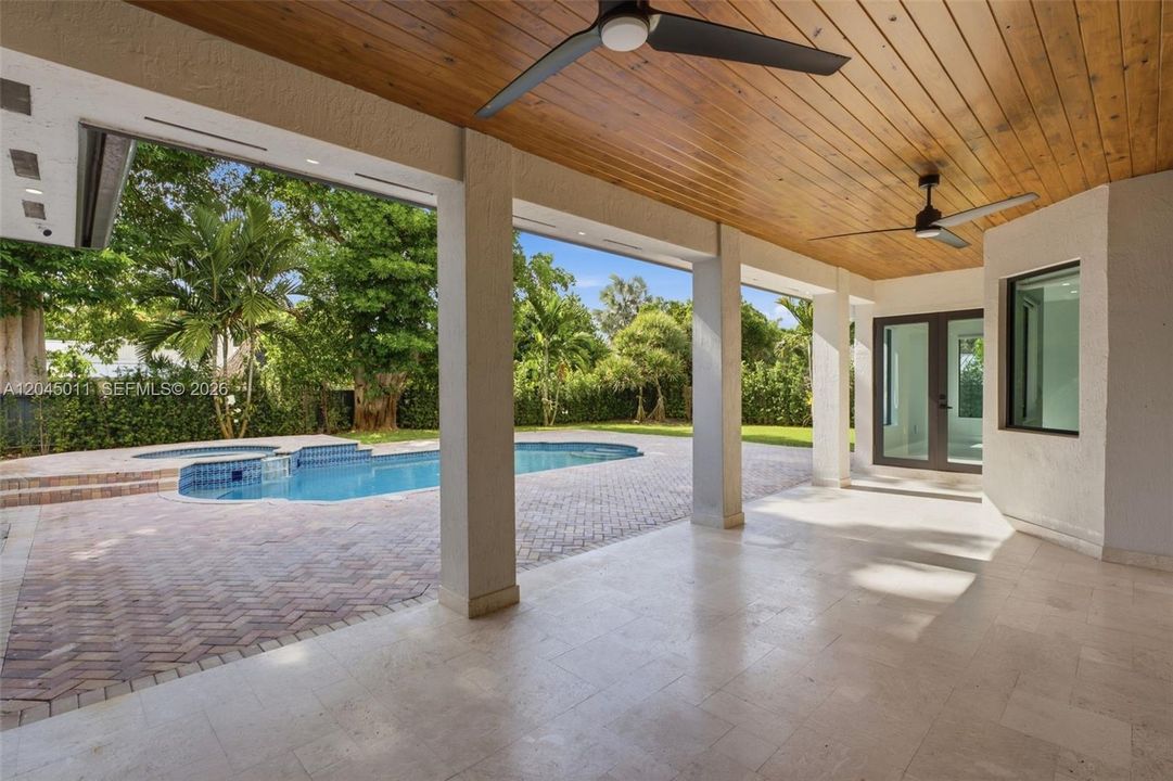 En Venta: $1,970,000 (5 camas, 4 baños, 3276 Pies cuadrados)