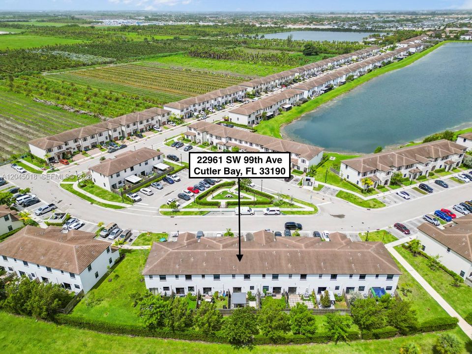 На продажу: $455,000 (3 спален, 2 ванн, 1335 Квадратных фут)