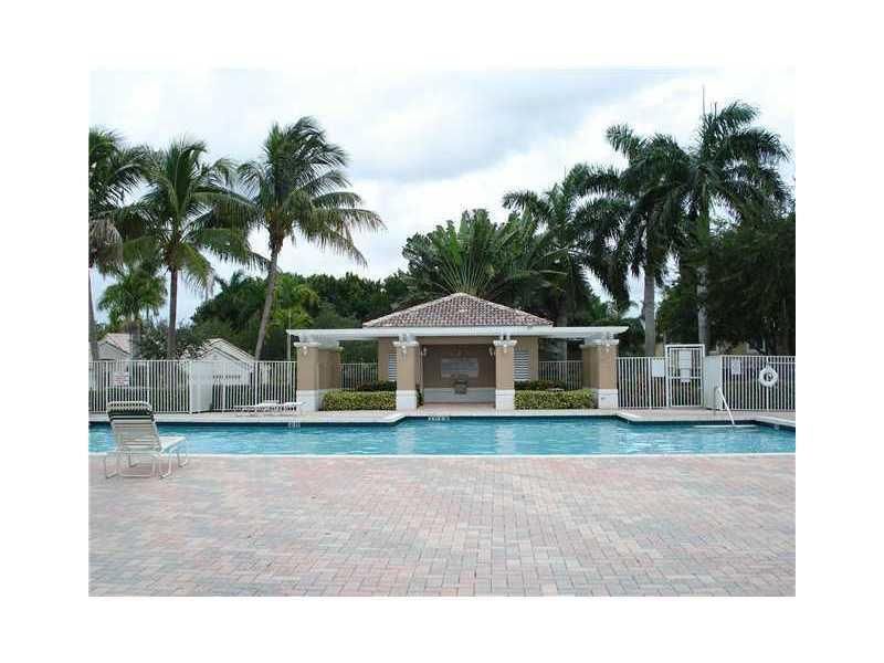 Swimming Pool/Hot Tub/Sauna