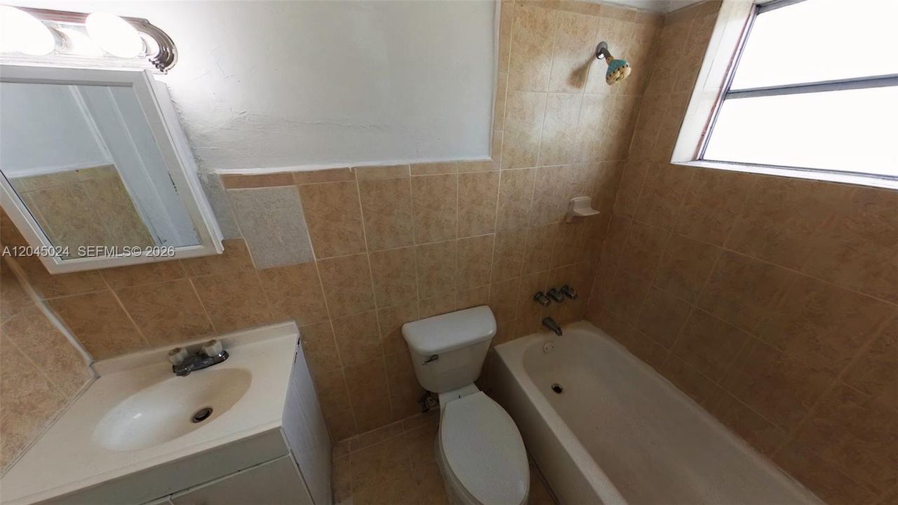 For Rent: $1,750 (1 beds, 1 baths, 12222 Square Feet)