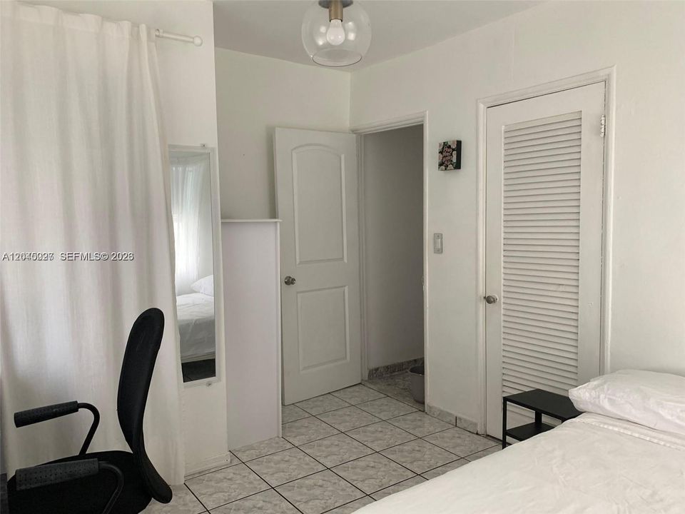 В аренду: $2,400 (2 спален, 1 ванн, 840 Квадратных фут)