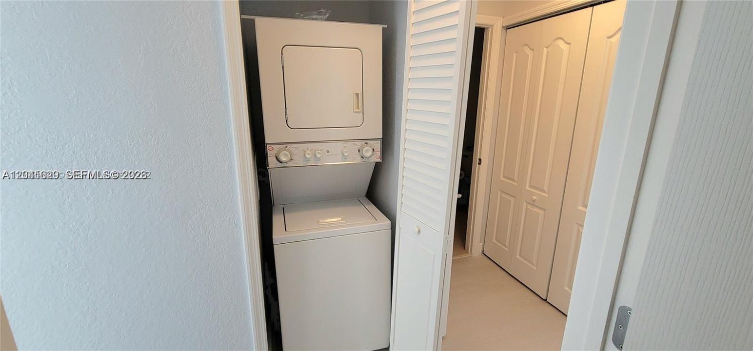 В аренду: $3,600 (3 спален, 2 ванн, 1130 Квадратных фут)