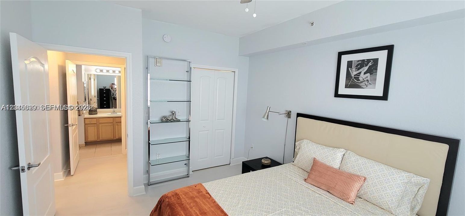 В аренду: $3,600 (3 спален, 2 ванн, 1130 Квадратных фут)