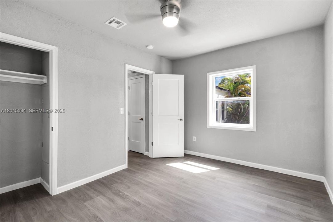 En Venta: $489,990 (3 camas, 2 baños, 1238 Pies cuadrados)