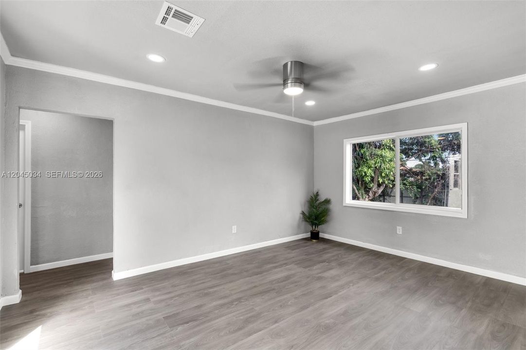 En Venta: $489,990 (3 camas, 2 baños, 1238 Pies cuadrados)
