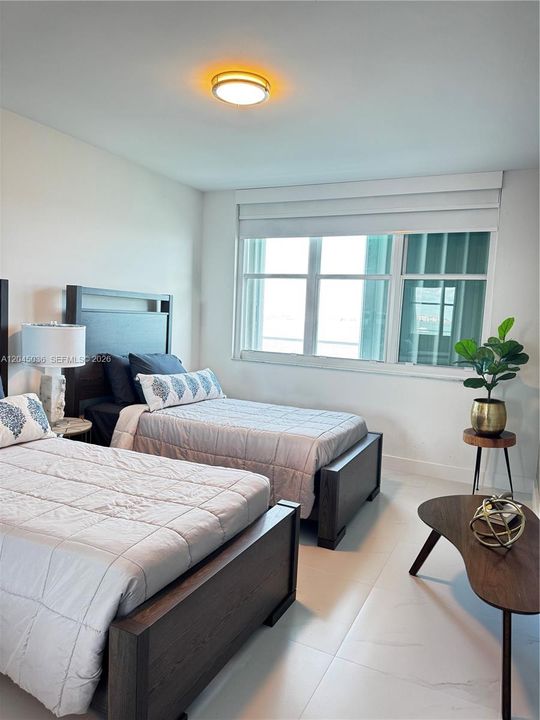 For Rent: $4,500 (2 beds, 2 baths, 960 Square Feet)