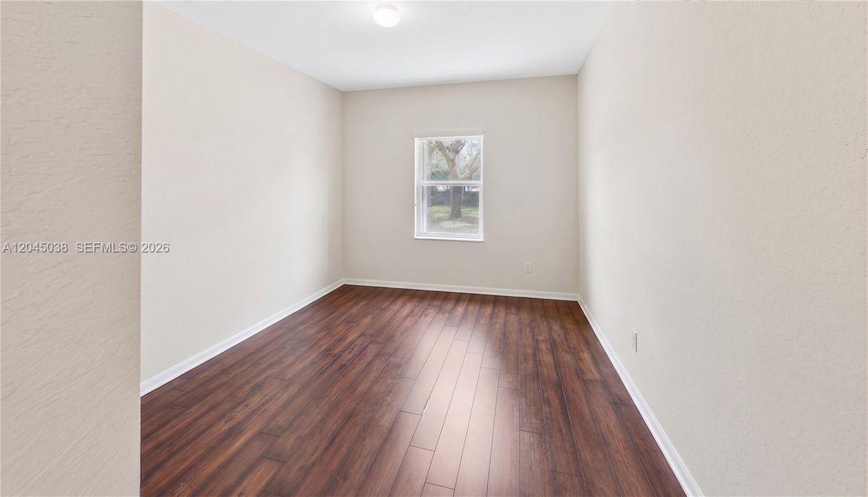 Active With Contract: $575,000 (5 beds, 3 baths, 3276 Square Feet)