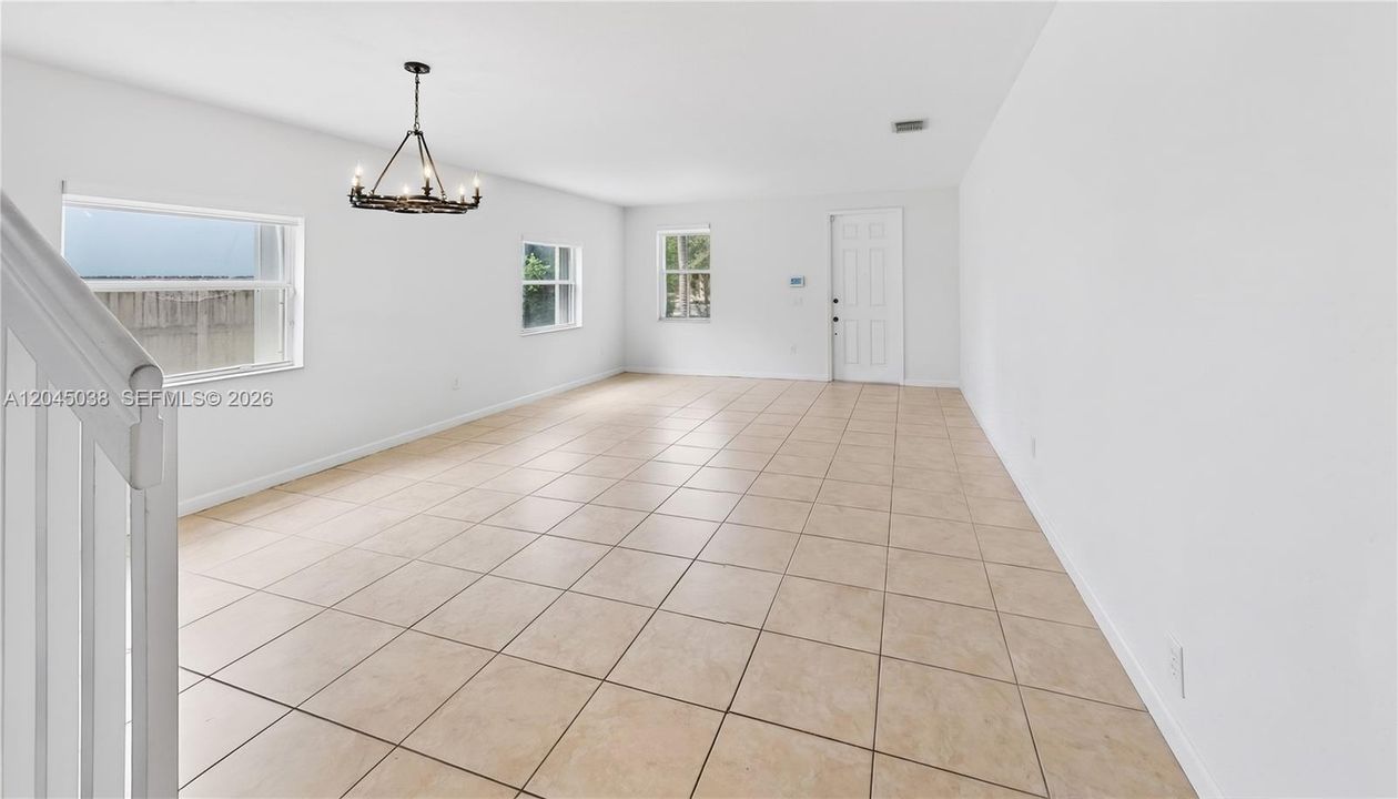 Active With Contract: $575,000 (5 beds, 3 baths, 3276 Square Feet)