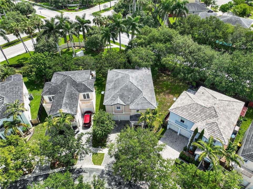 Active With Contract: $575,000 (5 beds, 3 baths, 3276 Square Feet)