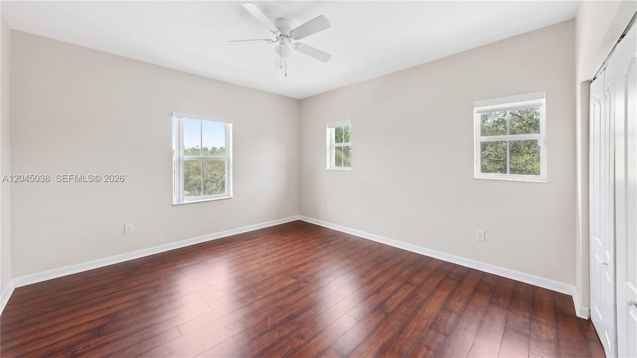 Active With Contract: $575,000 (5 beds, 3 baths, 3276 Square Feet)