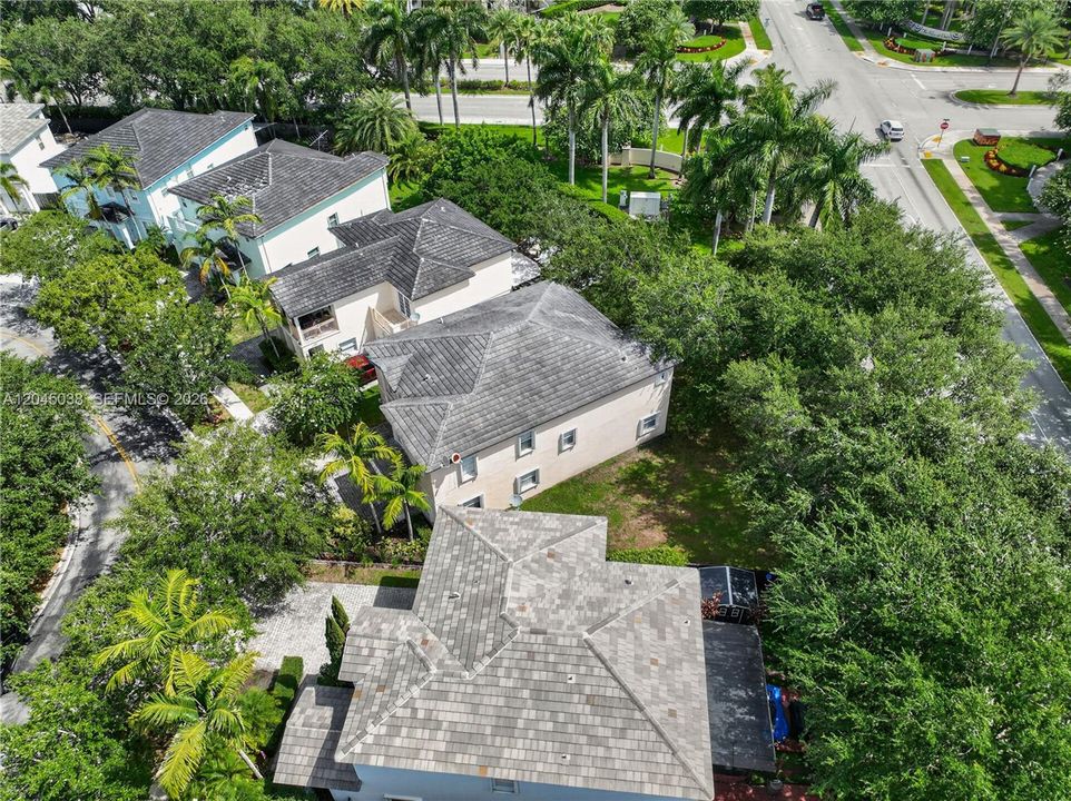 Active With Contract: $575,000 (5 beds, 3 baths, 3276 Square Feet)