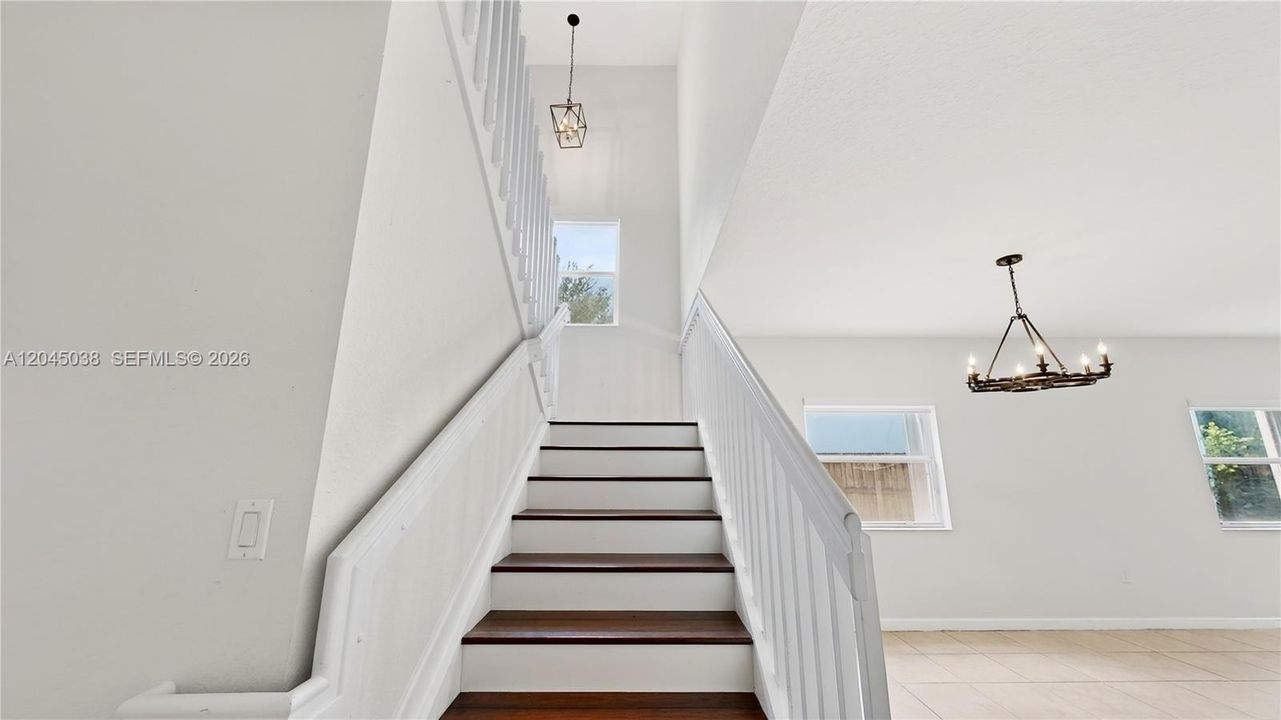 Active With Contract: $575,000 (5 beds, 3 baths, 3276 Square Feet)