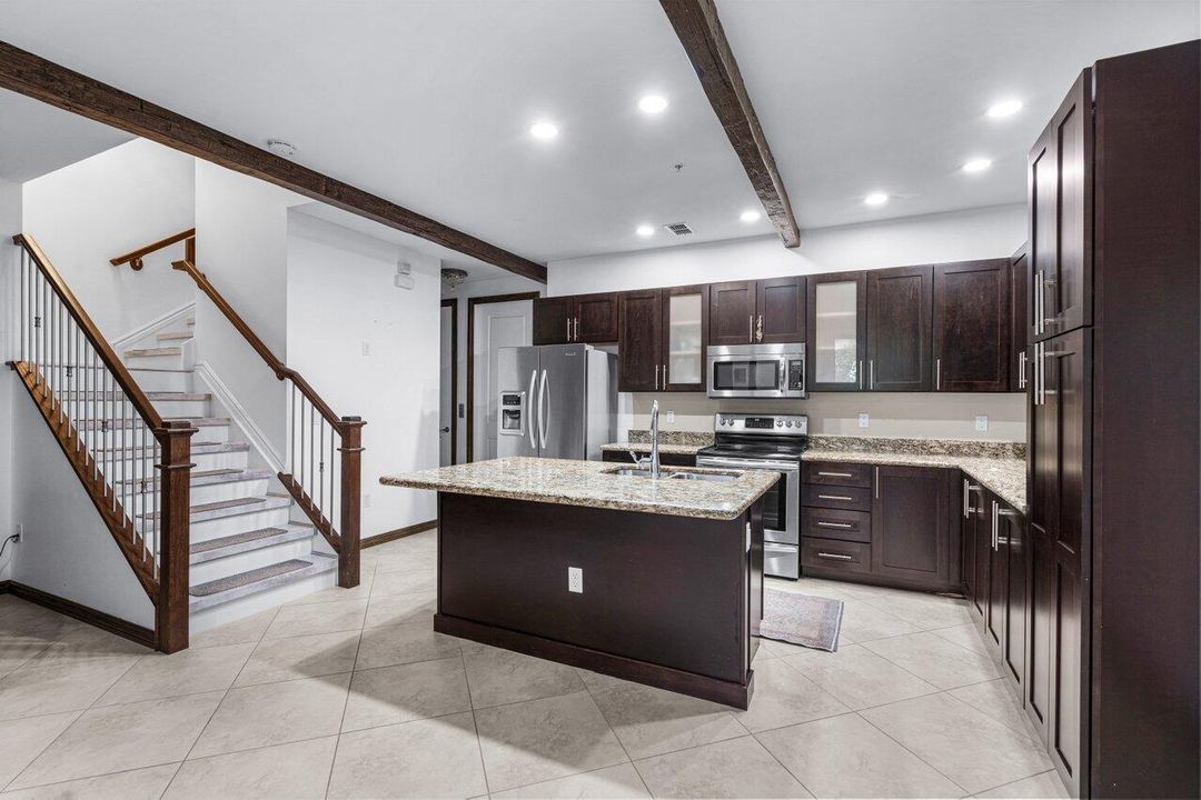 Kitchen 4