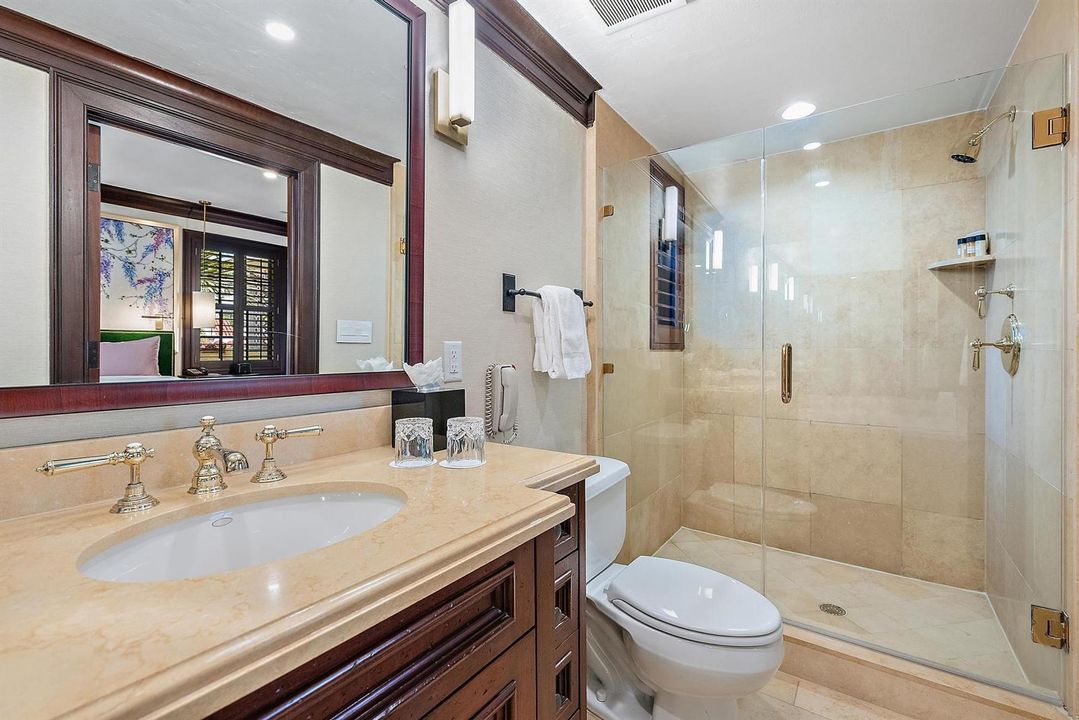 301 Australian Ave unit 305-5
