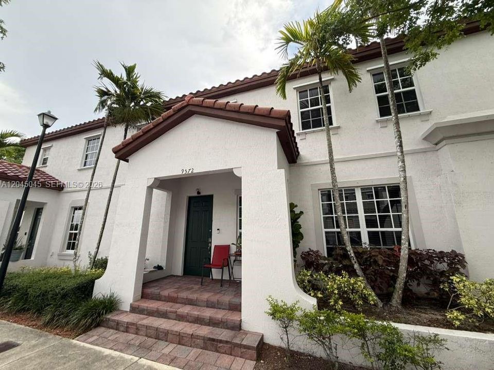 For Rent: $3,350 (4 beds, 3 baths, 2312 Square Feet)