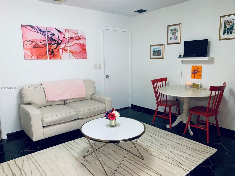 В аренду: $1,995 (1 спален, 1 ванн, 0 Квадратных фут)