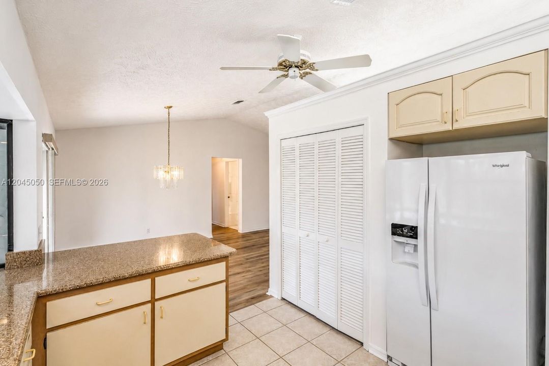 For Sale: $364,900 (3 beds, 2 baths, 1542 Square Feet)