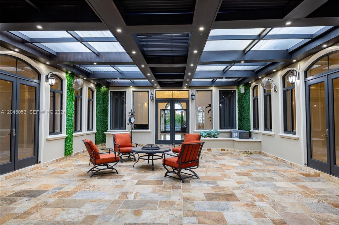 For Sale: $3,500,000 (7 beds, 6 baths, 5789 Square Feet)